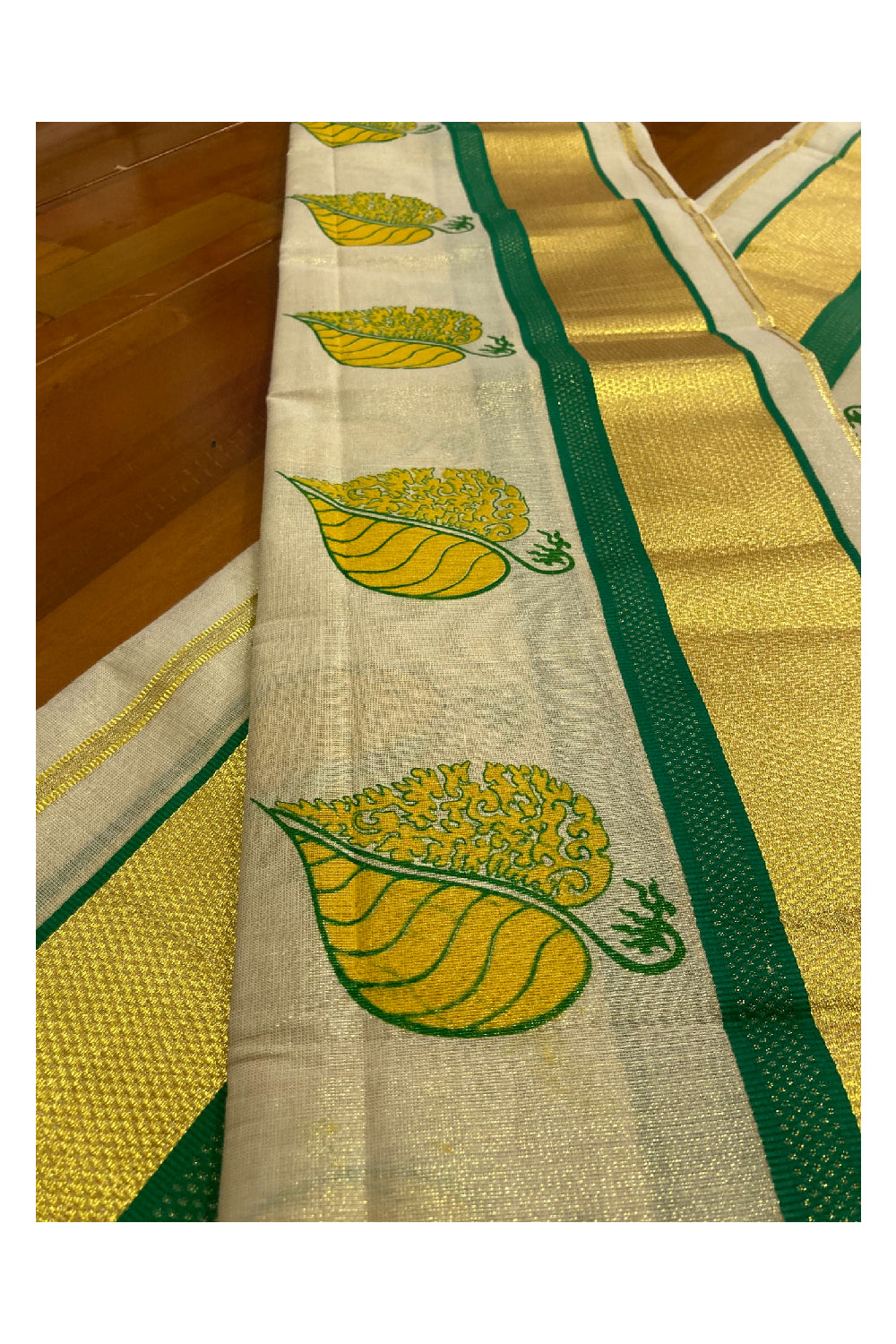 Tissue Set Mundu with Hand Block Printed Green and Yellow Leaf Design