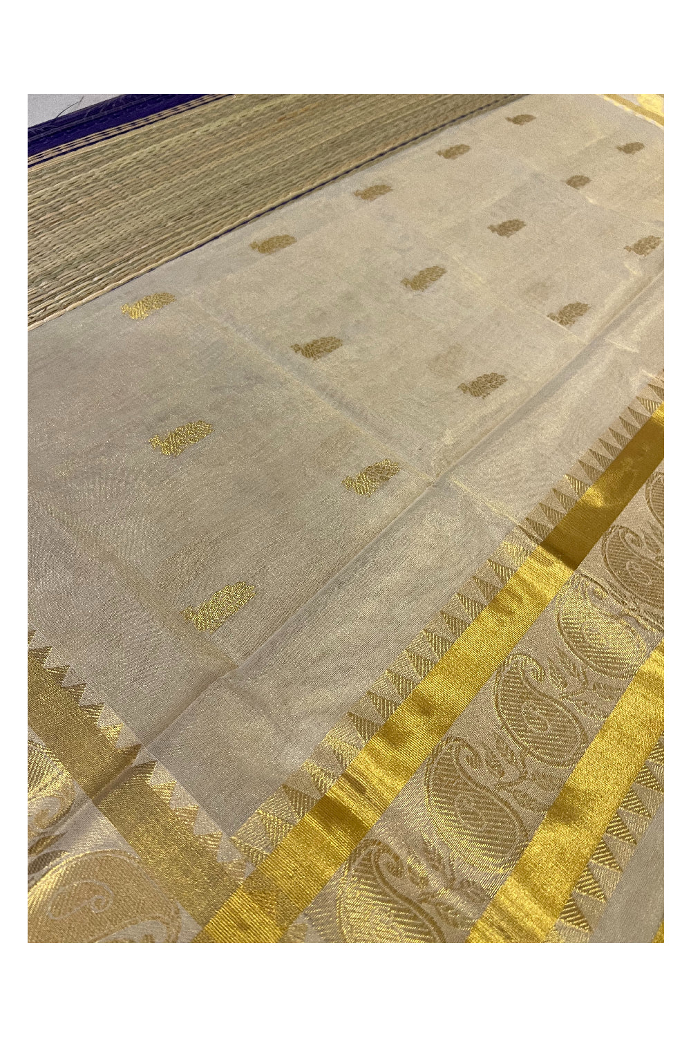 Southloom Onam 2022 Premium Handloom Tissue Kasavu Saree with Woven Paisley Motifs