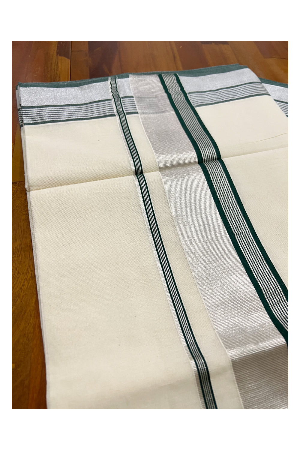 Kerala Pure Cotton Plain Saree with Silver Kasavu and Dark Green Line Border