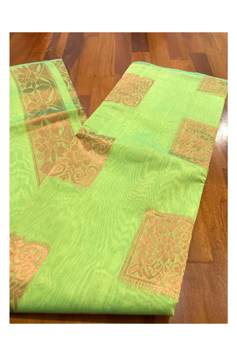 Southloom Cotton Silk Borderless Light Green Designer Saree with Zari Motifs