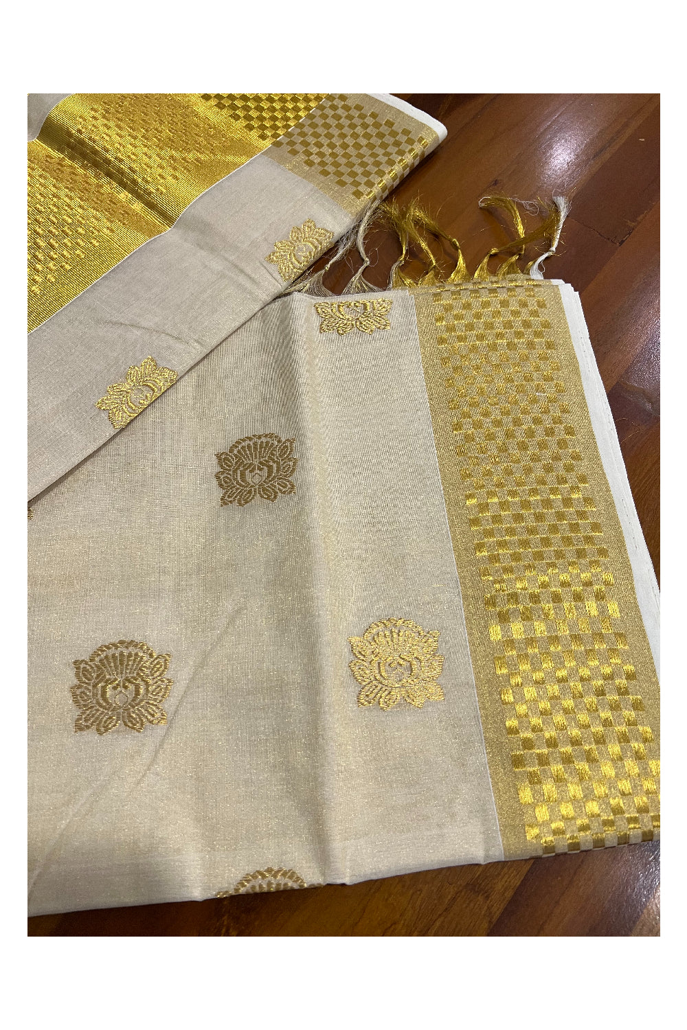 Southloom Premium Handloom Tissue Kasavu Saree with Paa Neythu Woven Border and Floral Works on Body