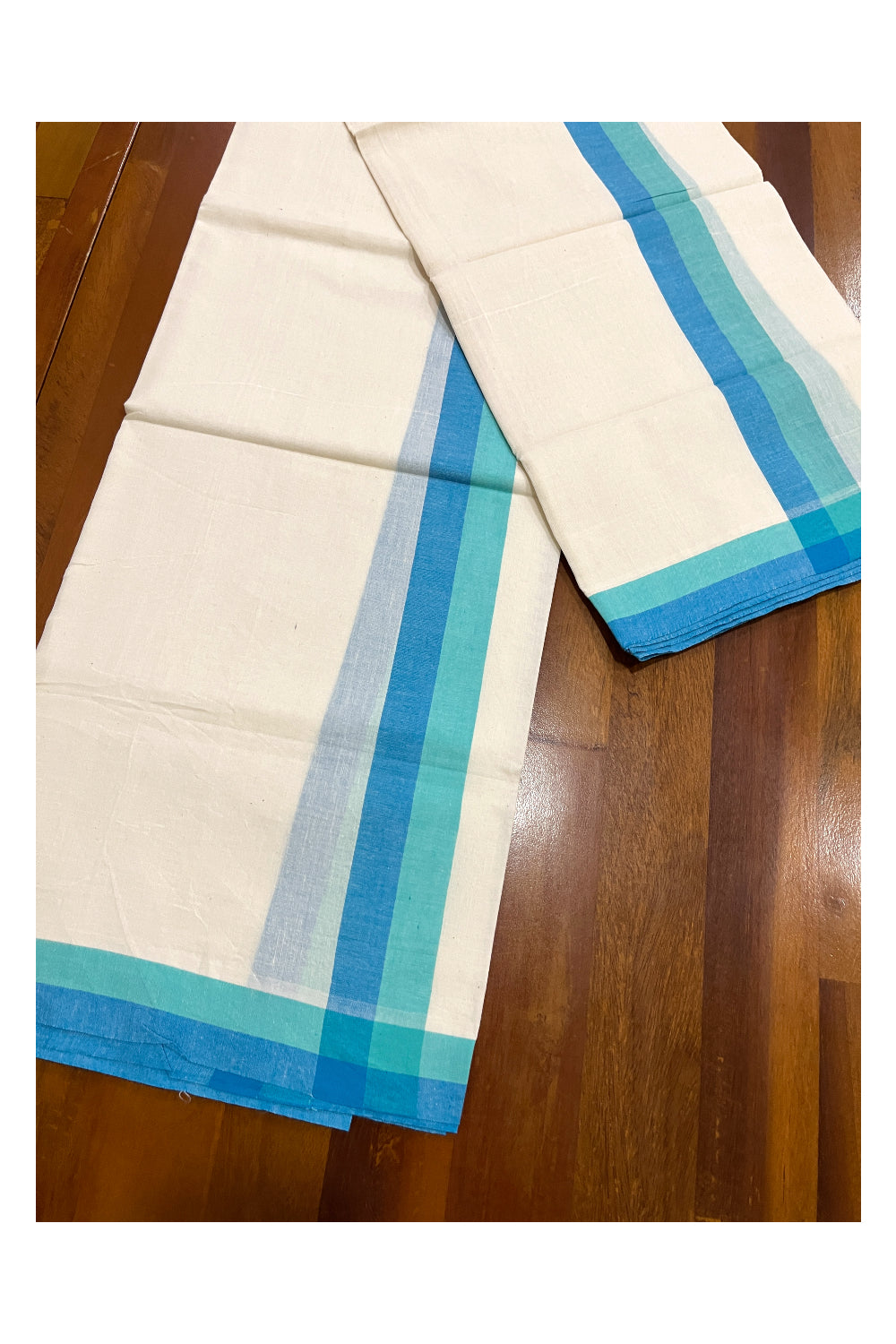 Kerala Cotton Mulloth Mundum Neriyathum Single (Set Mundu) with Blue and Turquoise Border (Extra Soft Cotton) 2.80 Mtrs