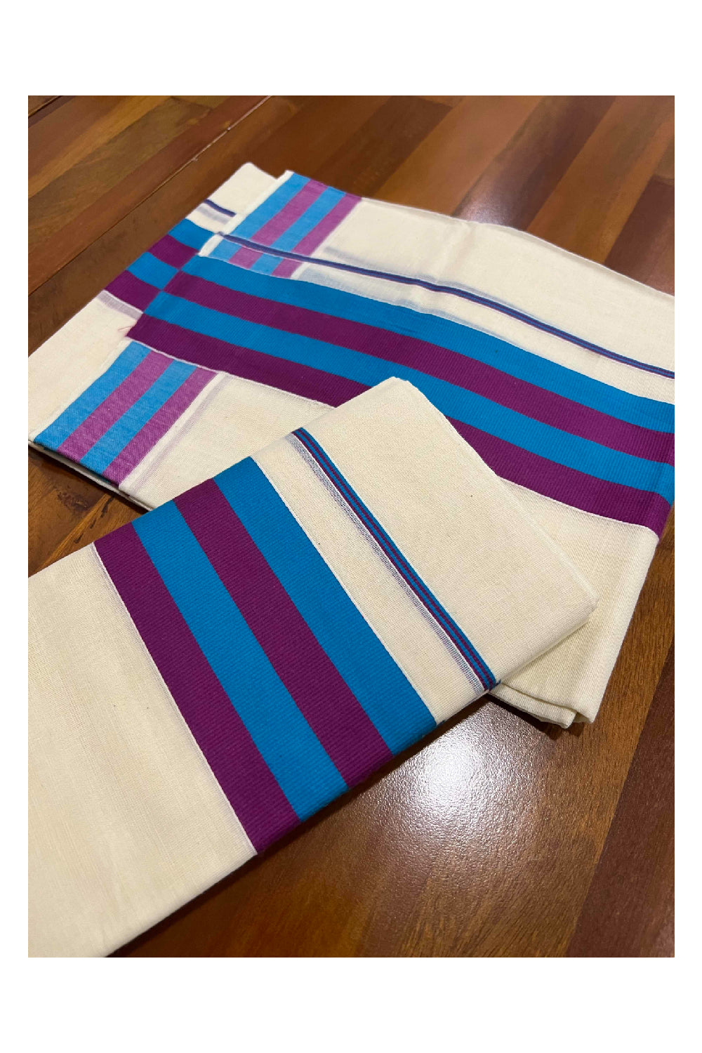 Kerala Cotton Mundum Neriyathum Single (Set Mundu) with Magenta and Blue Border