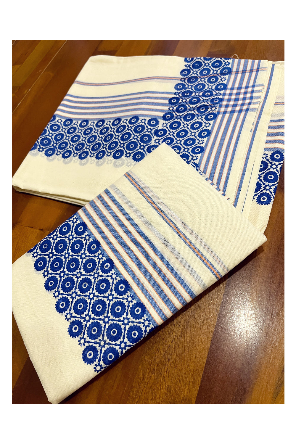 Kerala Cotton Mulloth Mundum Neriyathum Single (Set Mundu) with Blue Block Printed Border (Extra Soft Cotton)