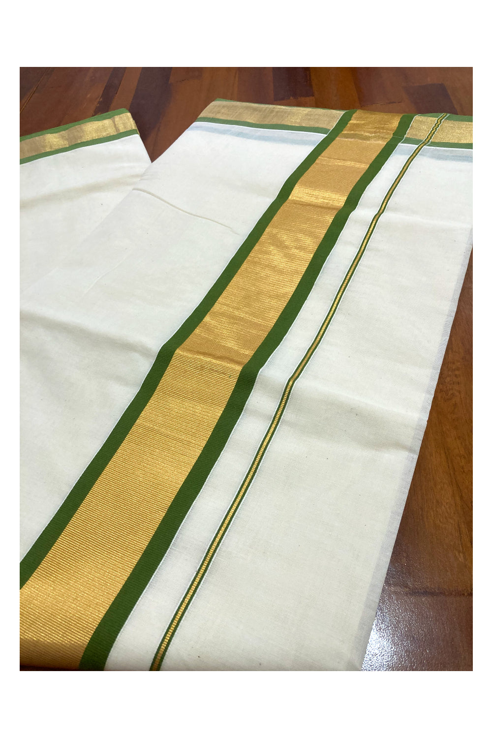 Kerala Pure Cotton Plain Saree with Kasavu and Green Border