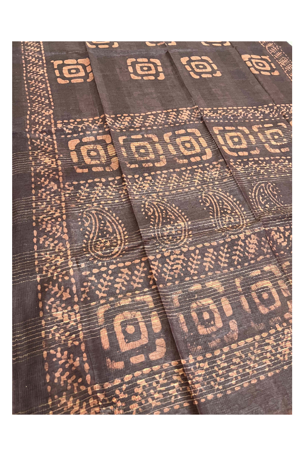 Southloom Cotton Brownish Red and Red Designer Saree with Baswara Print