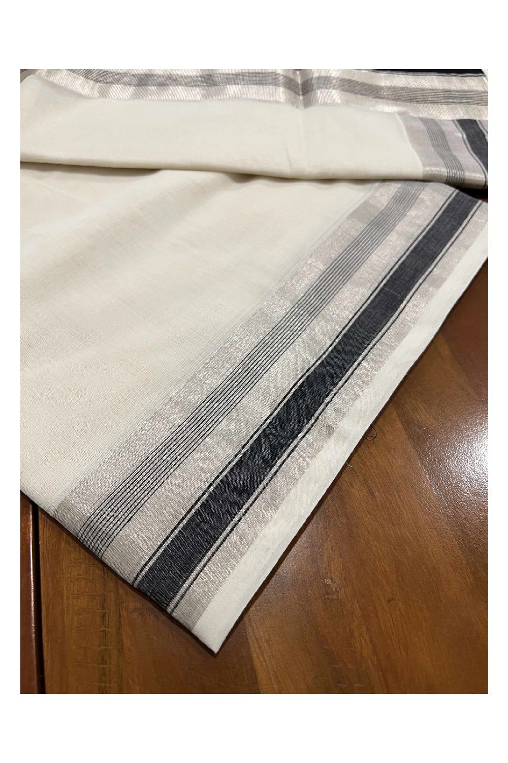 Southloom™ Balaramapuram Handloom Kerala Silver Kasavu Saree with Black Border