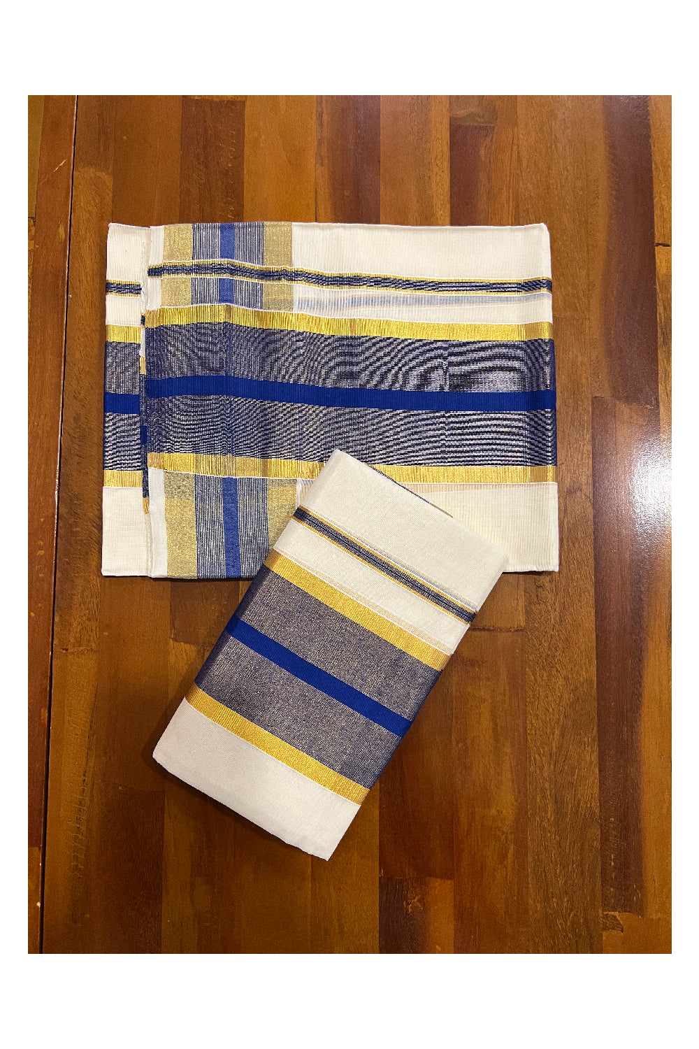 Pure Cotton Kerala Single Set Mundu (Mundum Neriyathum) with Blue and Kasavu Border 2.80 Mtrs