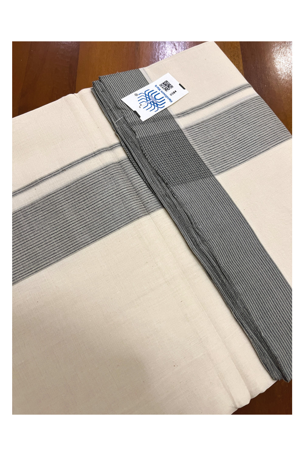 Southloom Premium Unakkupaavu Handloom Mundu with Grey Lines Border (South Indian Kerala Dhoti)