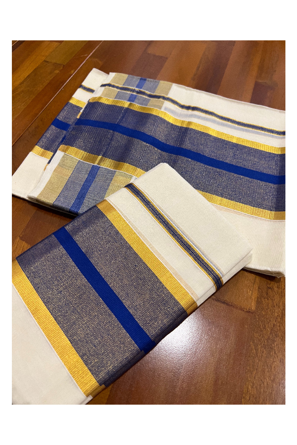 Pure Cotton Kerala Single Set Mundu (Mundum Neriyathum) with Blue and Kasavu Border 2.80 Mtrs