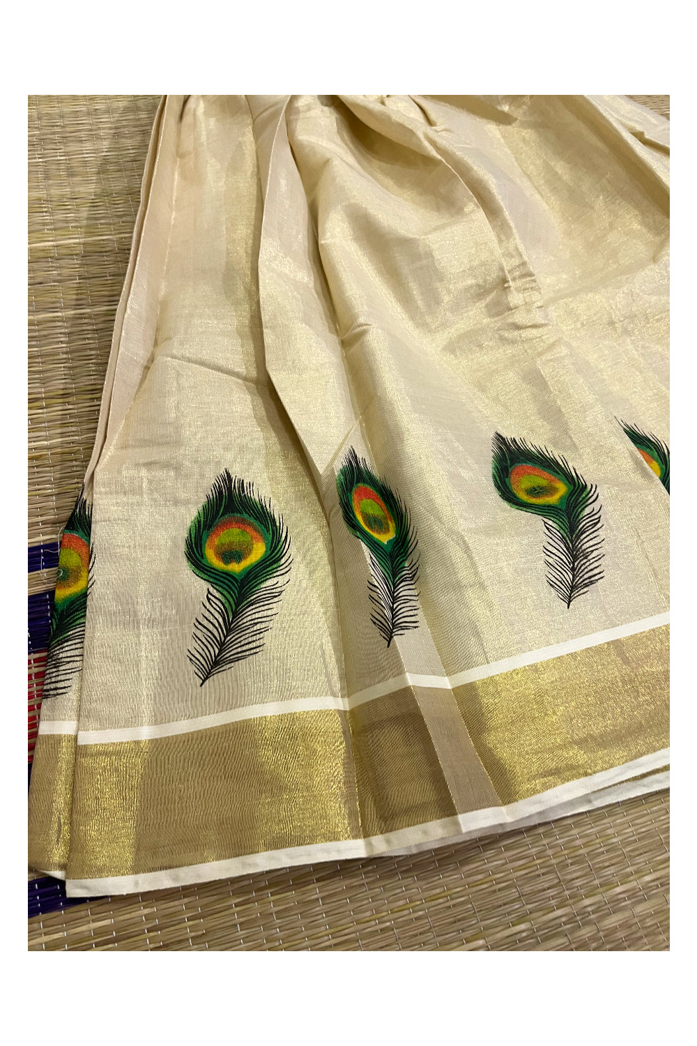 Southloom Kerala Pavada Blouse with Feather Mural Design (Age - 10 Year)