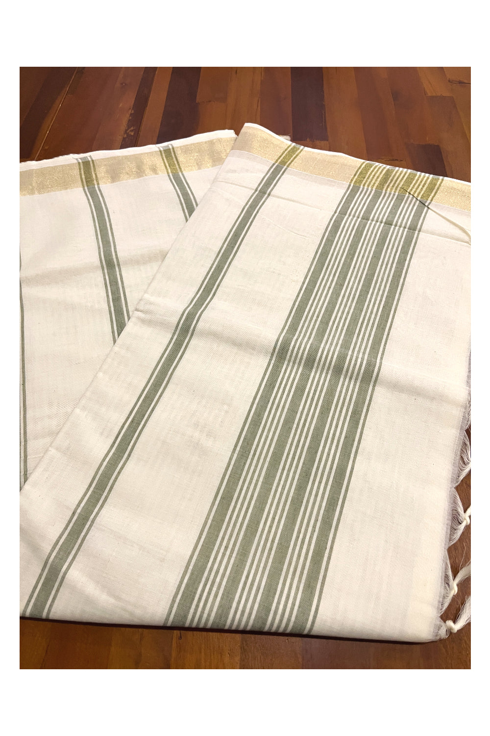 Pure Cotton Off White Kerala Saree with Green Pallu and Lines Design Running Blouse Piece