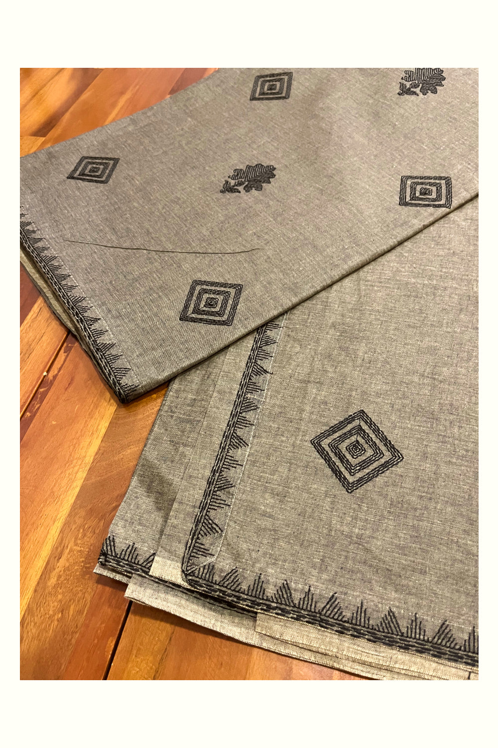 Southloom Pure Cotton Greyish Green Saree with Designer Black Thread works on Body