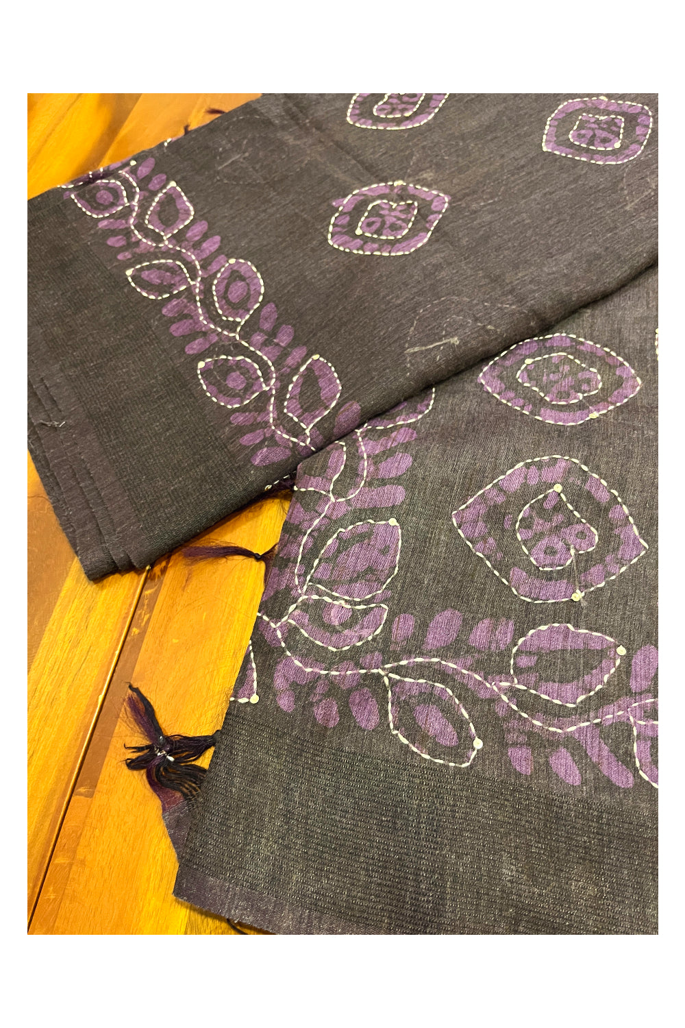 Southloom Cotton Dark Purple Saree with Thread works on Body and Pallu