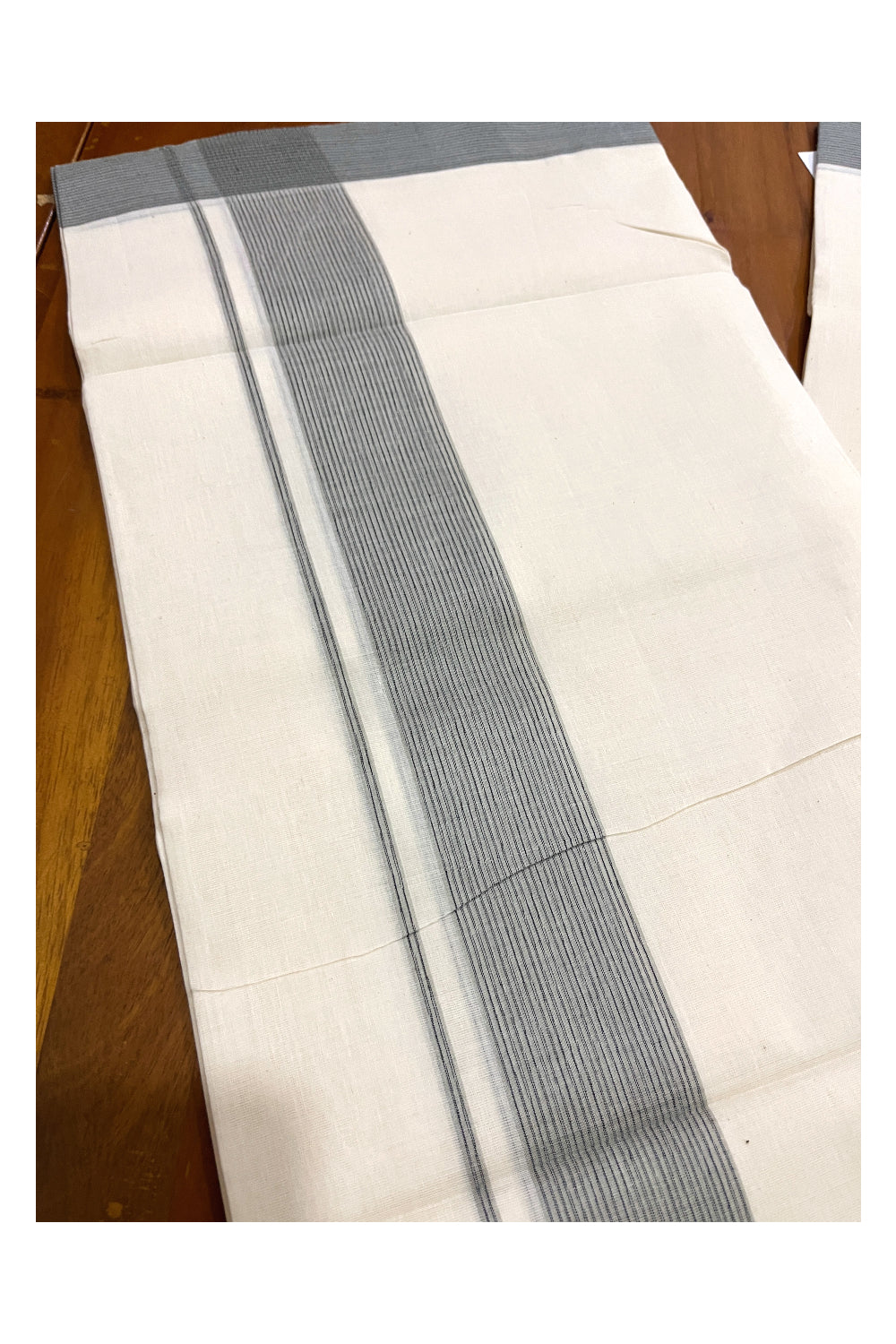 Southloom Premium Unakkupaavu Handloom Mundu with Grey Lines Border (South Indian Kerala Dhoti)