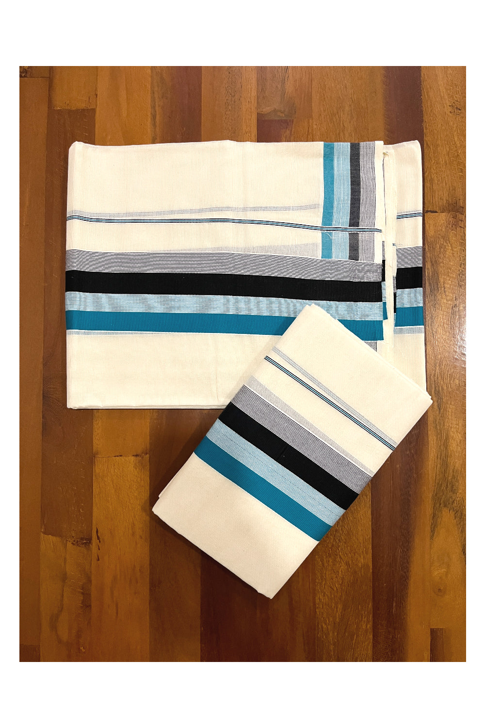 Kerala Cotton Mundum Neriyathum Single (Set Mundu) with Blue and Black Border 2.80 Mtrs