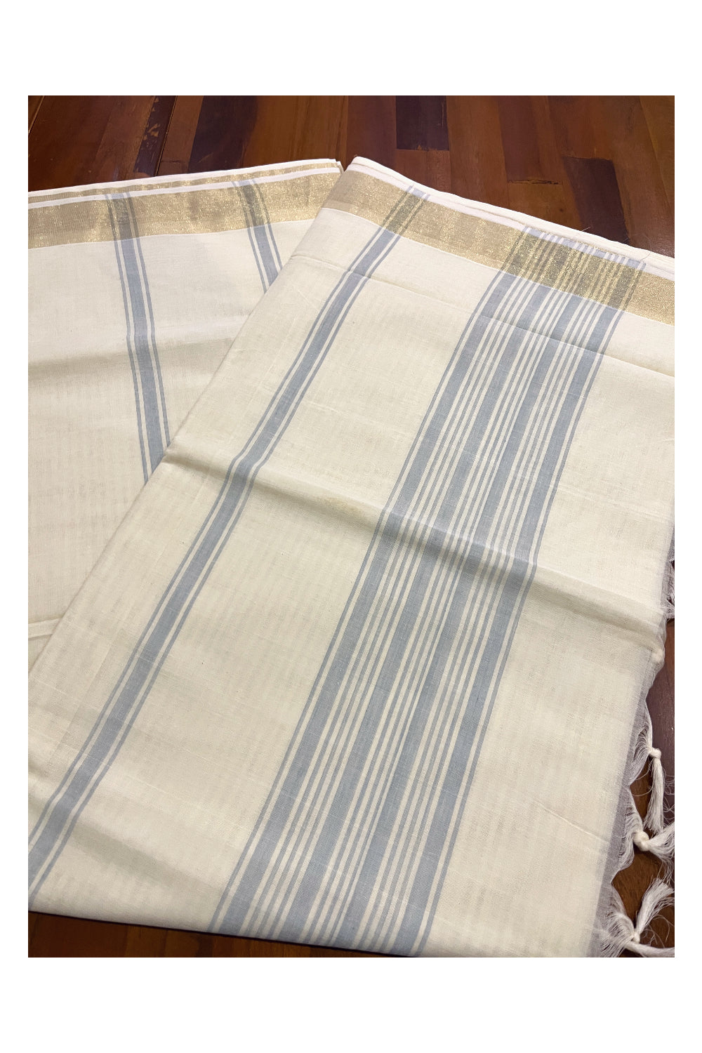 Pure Cotton Off White Kerala Saree with Blue Pallu and Lines Design Running Blouse Piece (Onam Saree 2023)