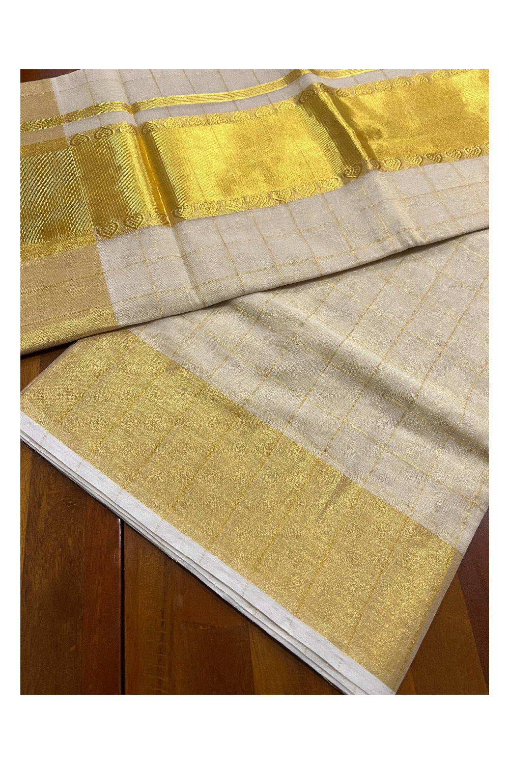 Southloom Onam 2022 Premium Handloom Tissue Kasavu Saree with Check Design Across Body