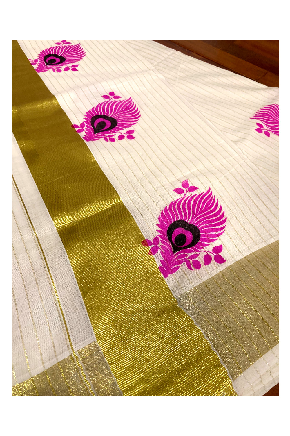 Pure Cotton Kerala Kasavu Lines Saree with Magenta and Black Block Prints on Border