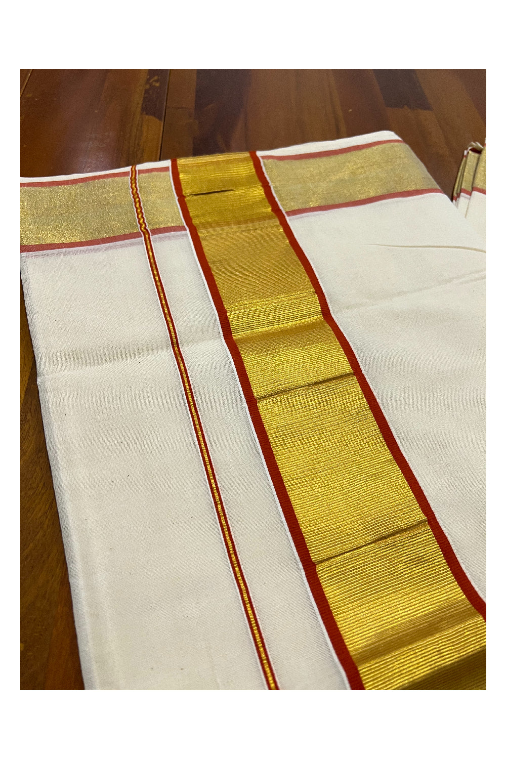 Pure Cotton Kerala Plain Saree with Kasavu and Red Border