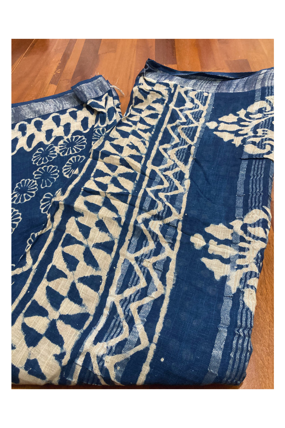 Southloom Linen Indigo Blue Saree with White Designer Prints and Tassels works on Pallu