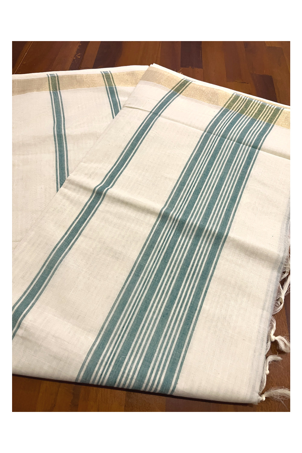 Pure Cotton Off White Kerala Saree with Green Pallu and Lines Design Running Blouse Piece (Onam Saree 2023)