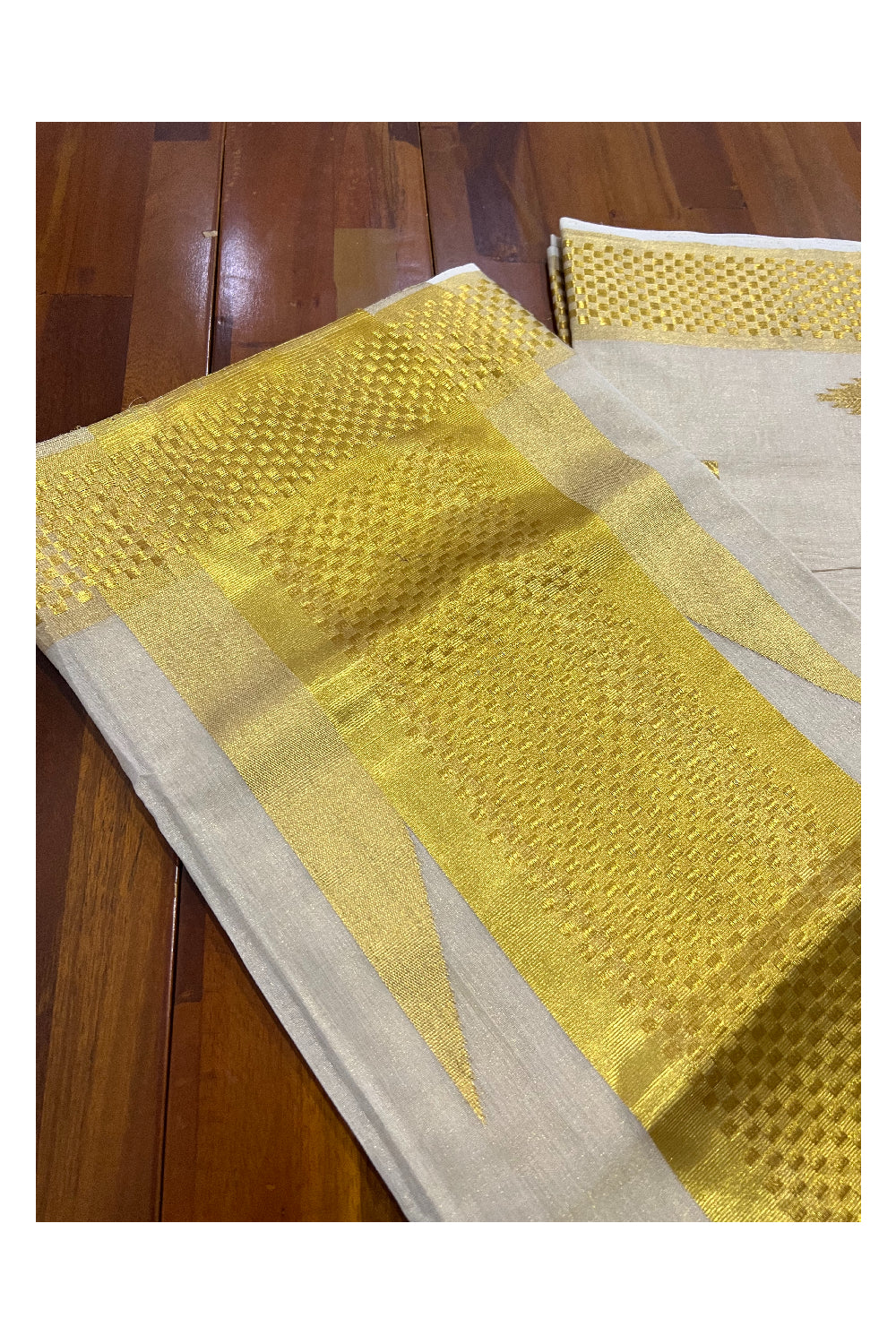 Southloom™ Premium Handloom Kasavu Tissue Handwoven Paa Neythu Border Saree with Temple Motifs on Body