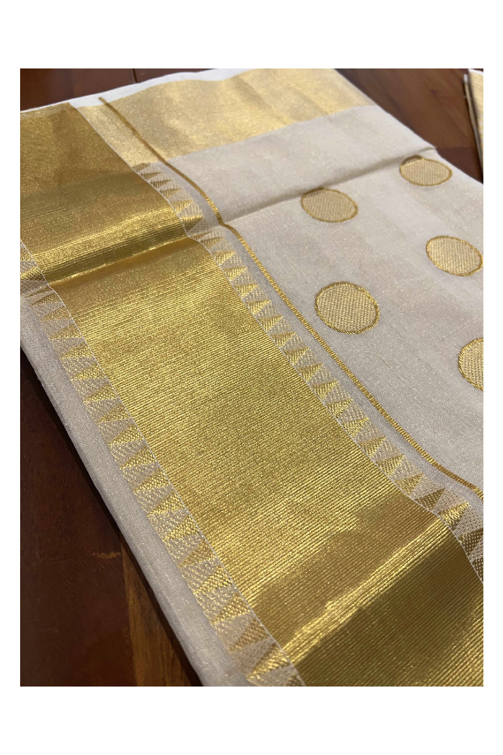 Southloom™ Original Handloom Kasavu Tissue Handwoven Polka work Saree