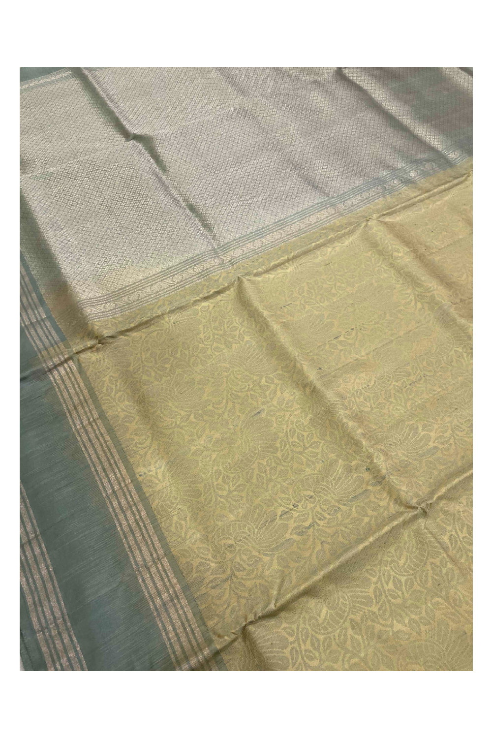 Southloom Handloom Pure Silk Kanchipuram Saree in Light Green Floral Motifs