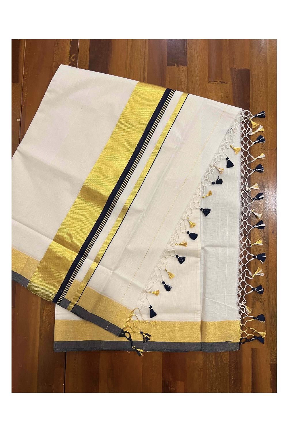 Southloom Balaramapuram Premium Handloom Wedding Saree with Kasavu and Navy Blue Border