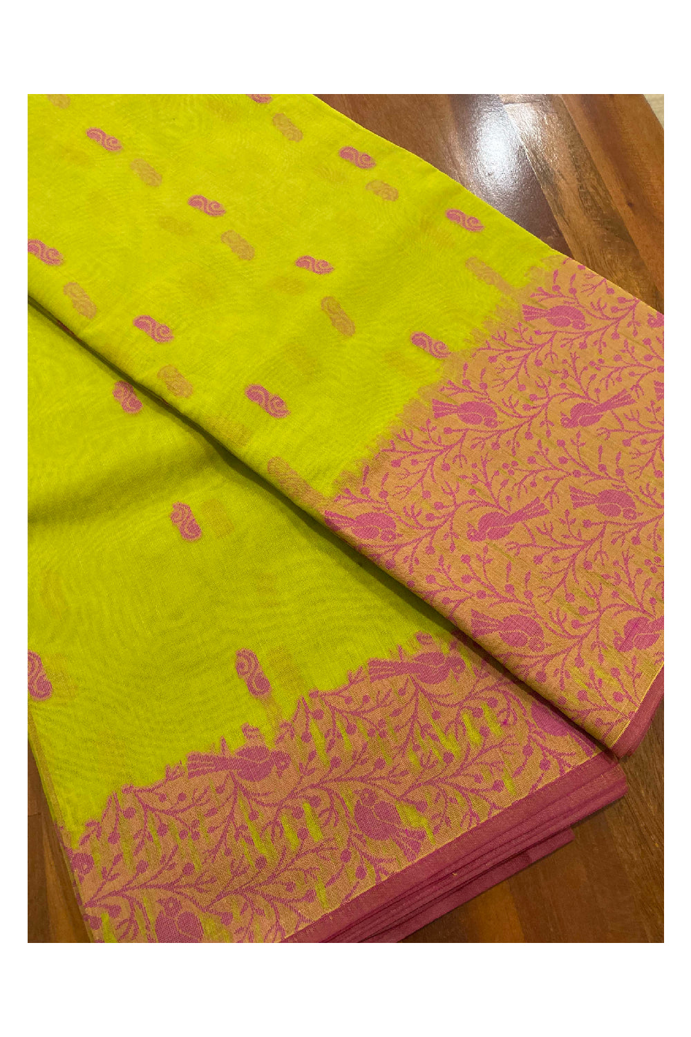 Southloom Sico Gadwal Semi Silk Saree in Light Green and Pink with Bird Motifs (Blouse Piece with Work)