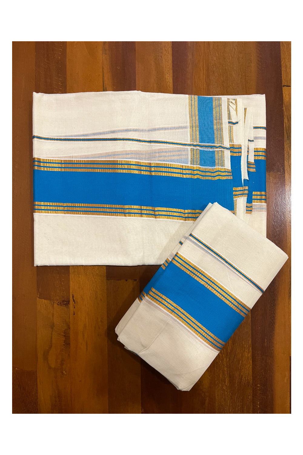 Pure Cotton Kerala Single Set Mundu (Mundum Neriyathum) with Blue and Kasavu Border