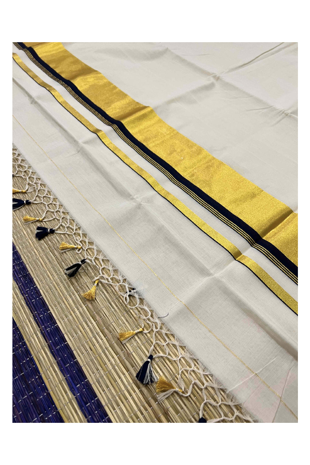 Southloom Balaramapuram Premium Handloom Wedding Saree with Kasavu and Navy Blue Border