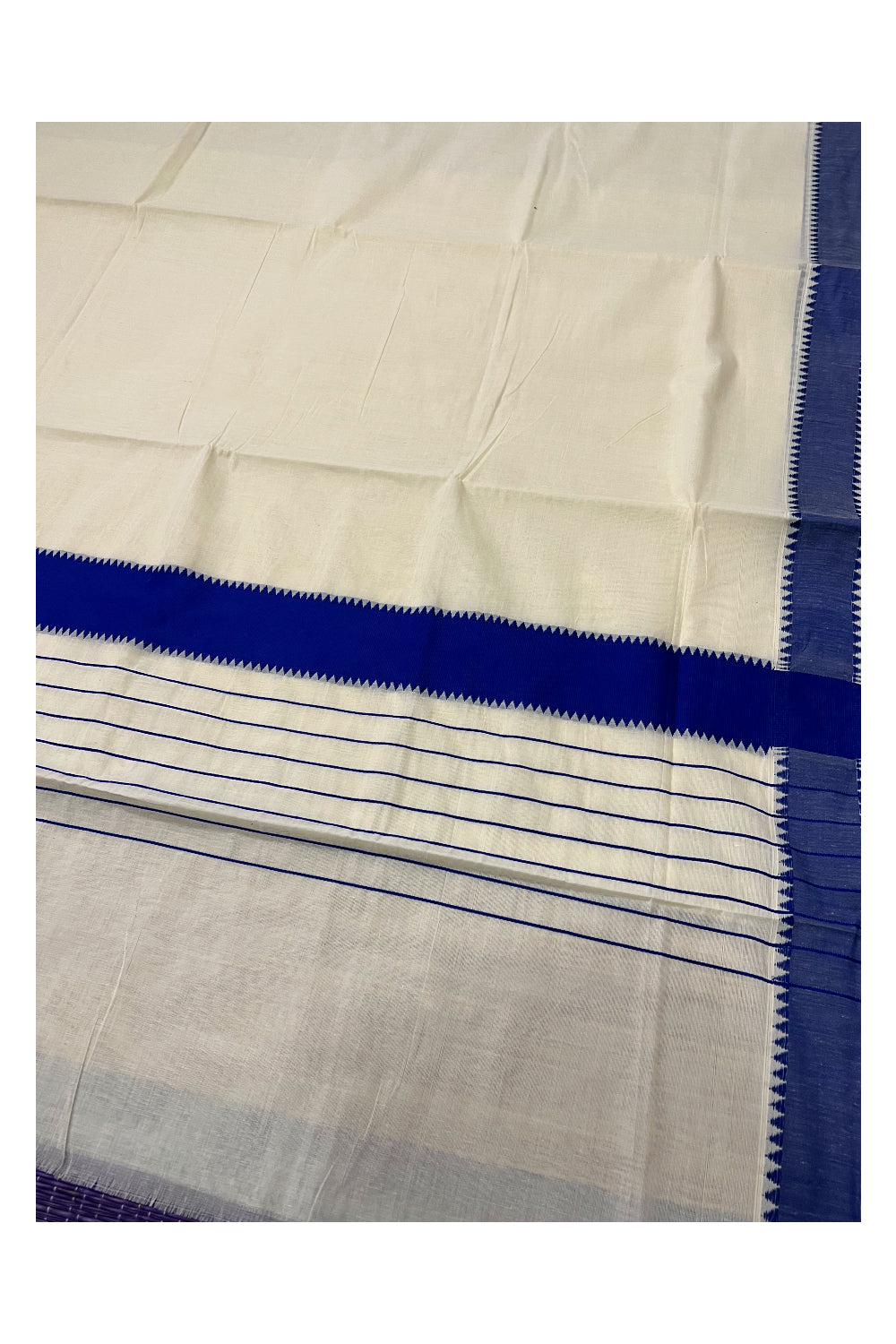 Pure Cotton Kerala Plain Saree with Blue Woven Temple Border and Pallu