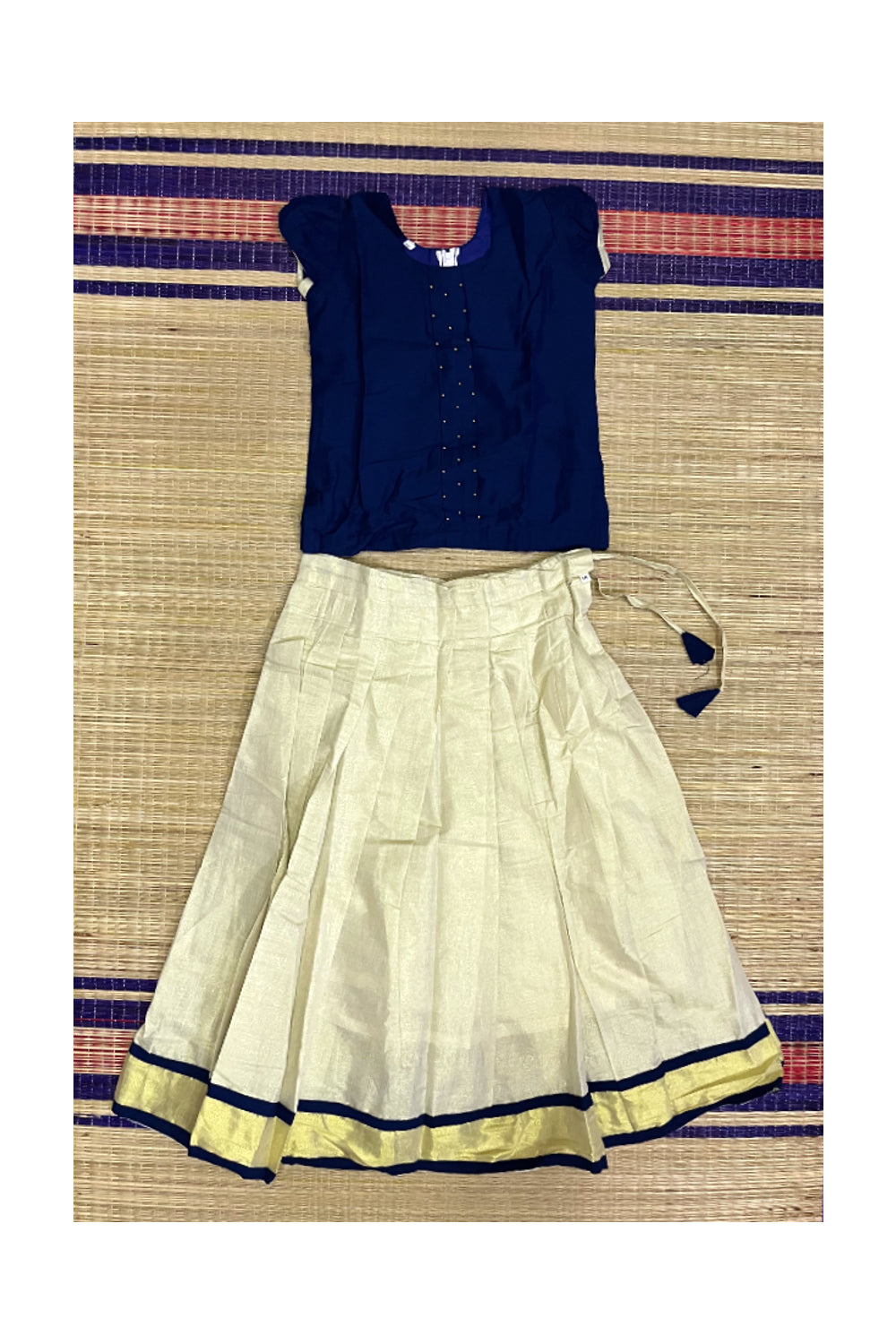 Southloom Kerala Pavada Blouse with Bead Work Design (Age - 10 Year)