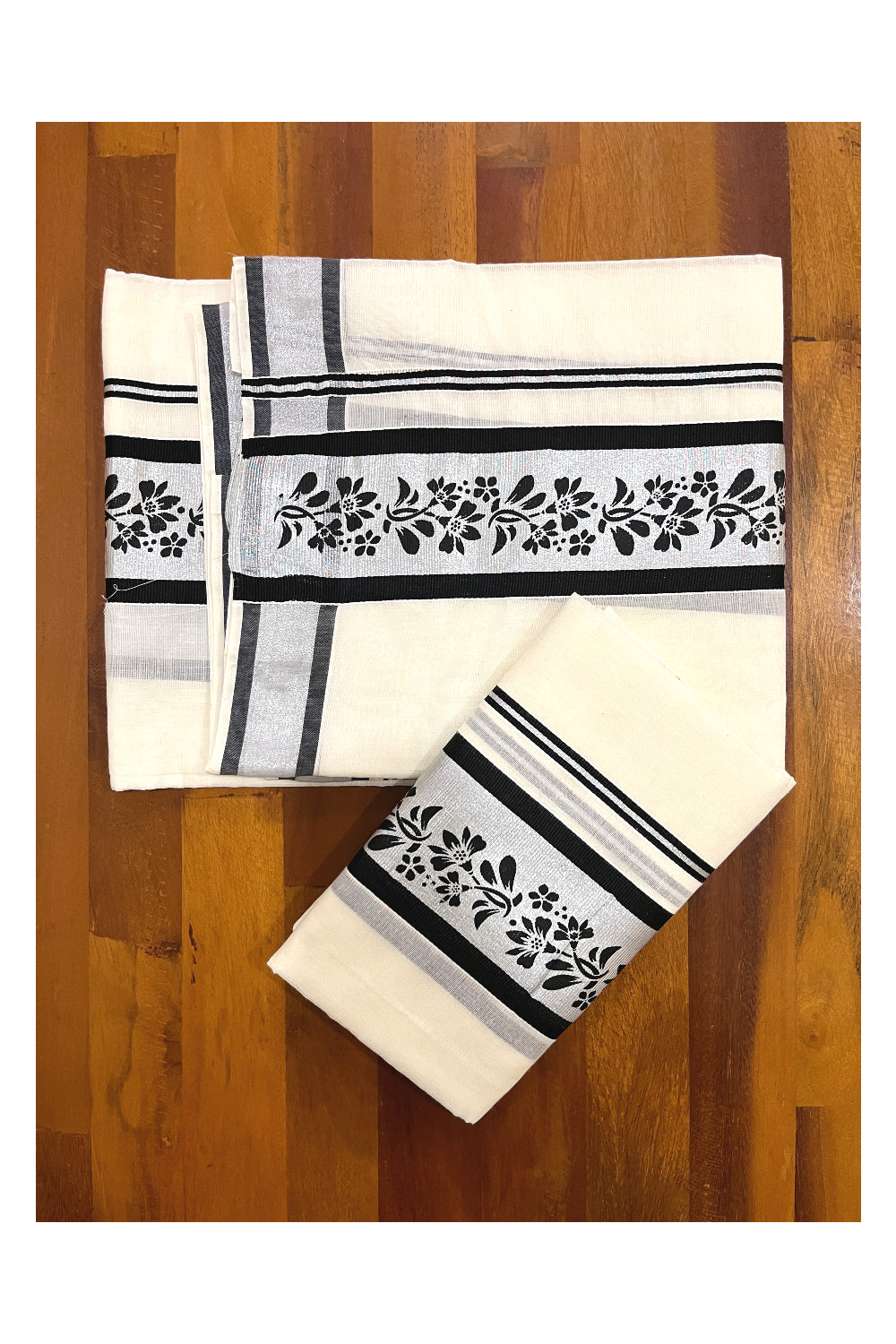 Kerala Cotton Mundum Neriyathum Single (Set Mundu) with Black Block Prints in Silver Border