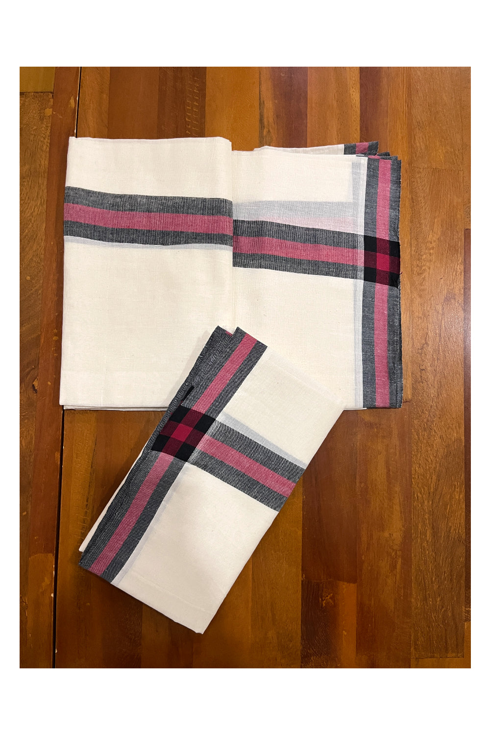 Kerala Cotton Mulloth Mundum Neriyathum Single (Set Mundu) with Black and Maroon Border (Extra Soft Cotton)