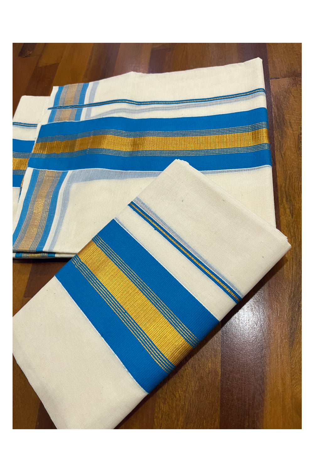 Pure Cotton Kerala Single Set Mundu (Mundum Neriyathum) with Blue and Kasavu Border