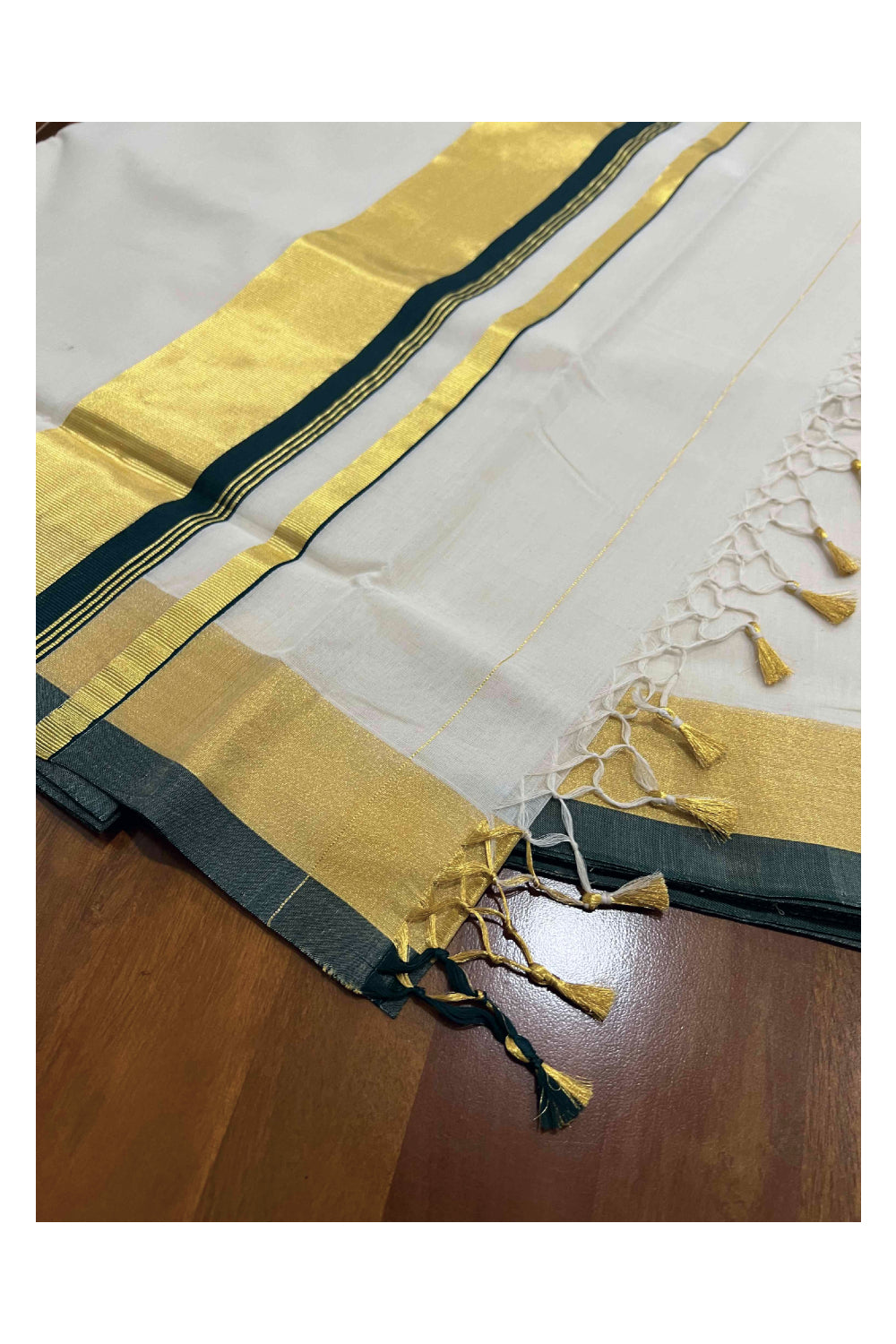 Southloom Balaramapuram Premium Handloom Wedding Saree with Kasavu and Dark Green Border