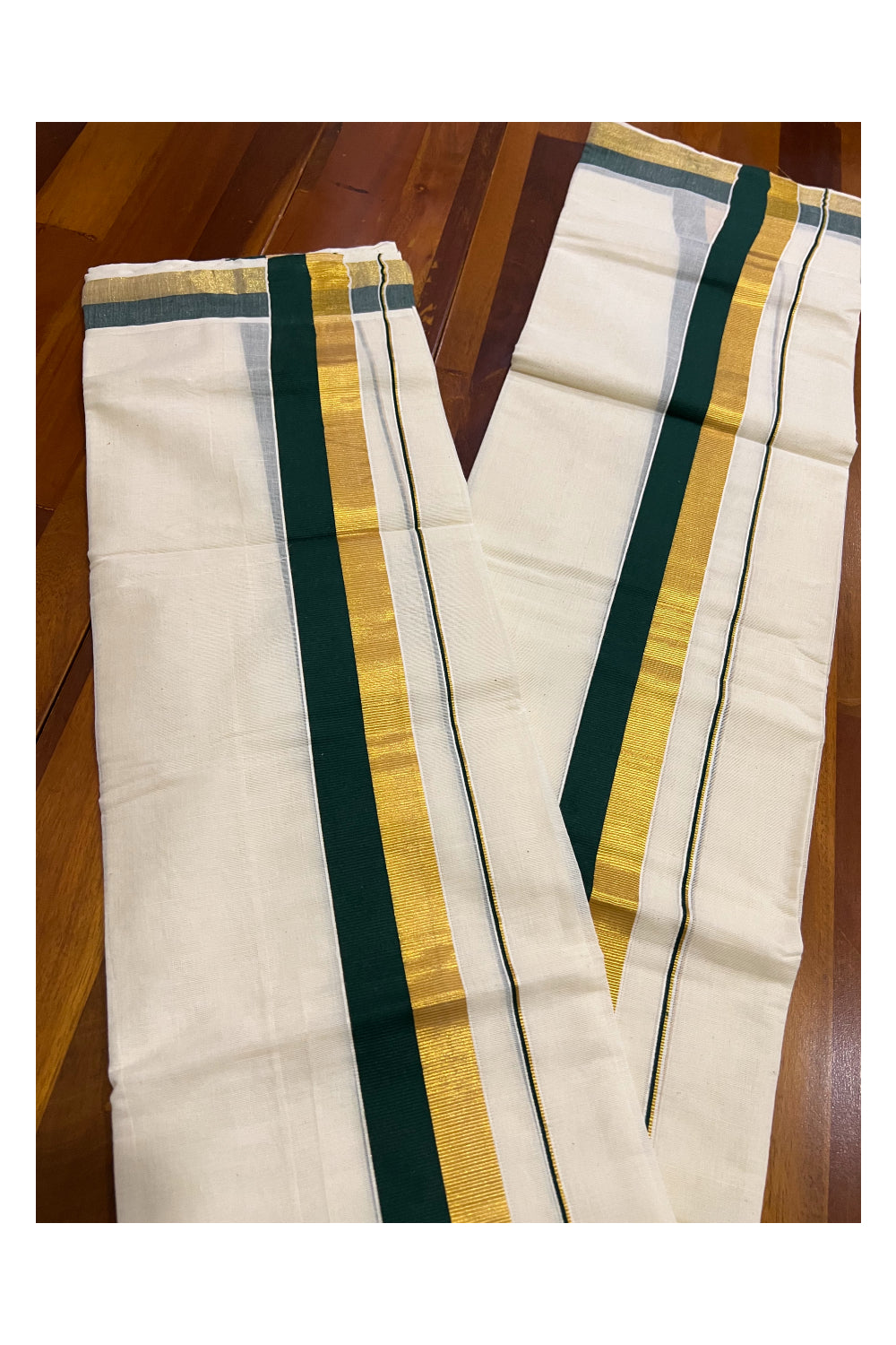 Pure Cotton Kerala Single Set Mundu (Mundum Neriyathum) with Dark Green and Kasavu Border 2.80 Mtrs