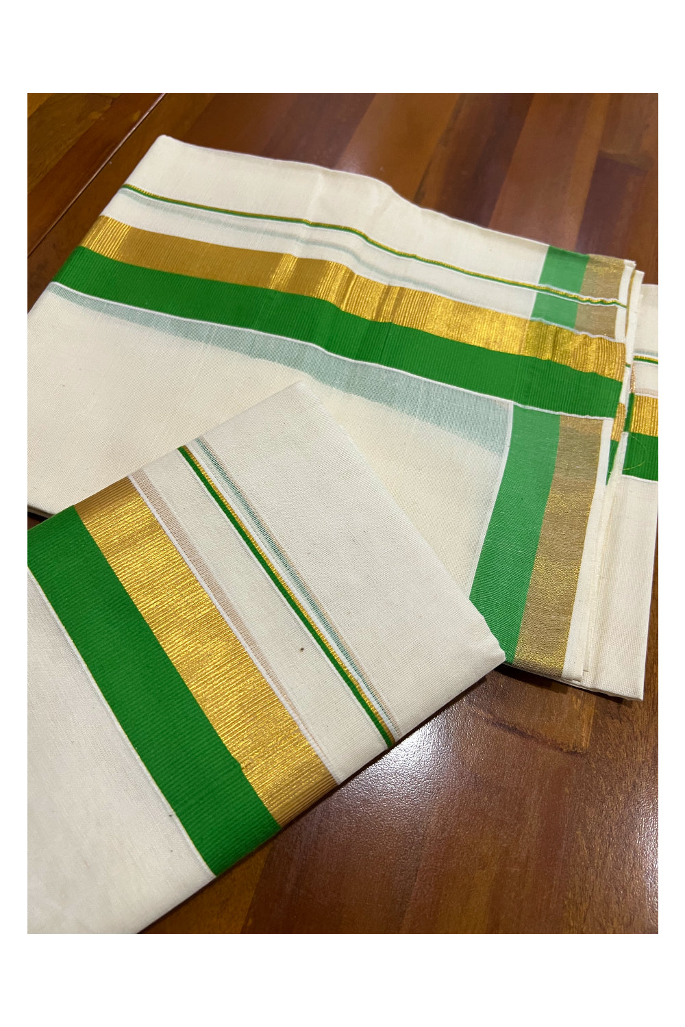 Pure Cotton Kerala Single Set Mundu (Mundum Neriyathum) with Light Green and Kasavu Border 2.80 Mtrs