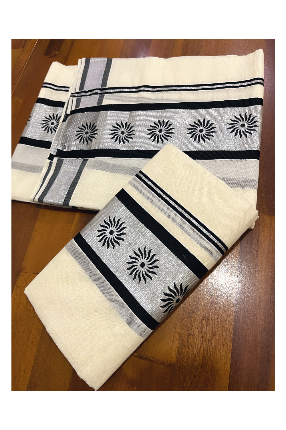 Kerala Cotton Mundum Neriyathum Single (Set Mundu) with Black Block Prints in Silver Border