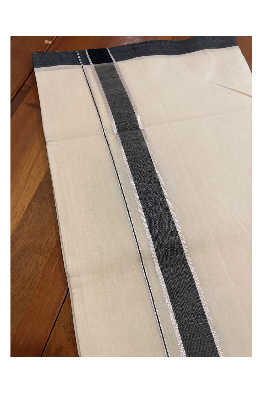 Southloom Balaramapuram Unakkupaavu Premium Handloom Mundu with Black and SIlver Kasavu Border