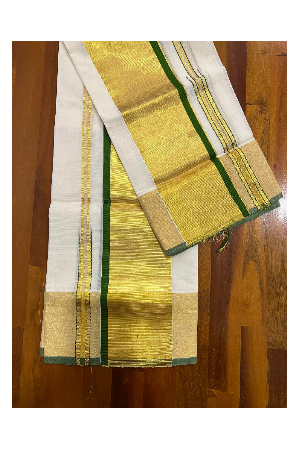 Southloom Premium Handloom Single Set Mundu with Green and Kasavu Puliyilakkara Chutti Border