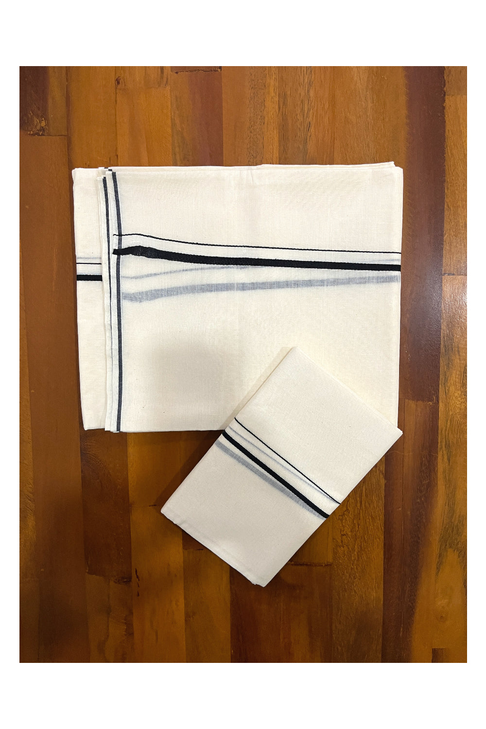 Kerala Cotton Mundum Neriyathum Single (Set Mundu) with Black Line Border