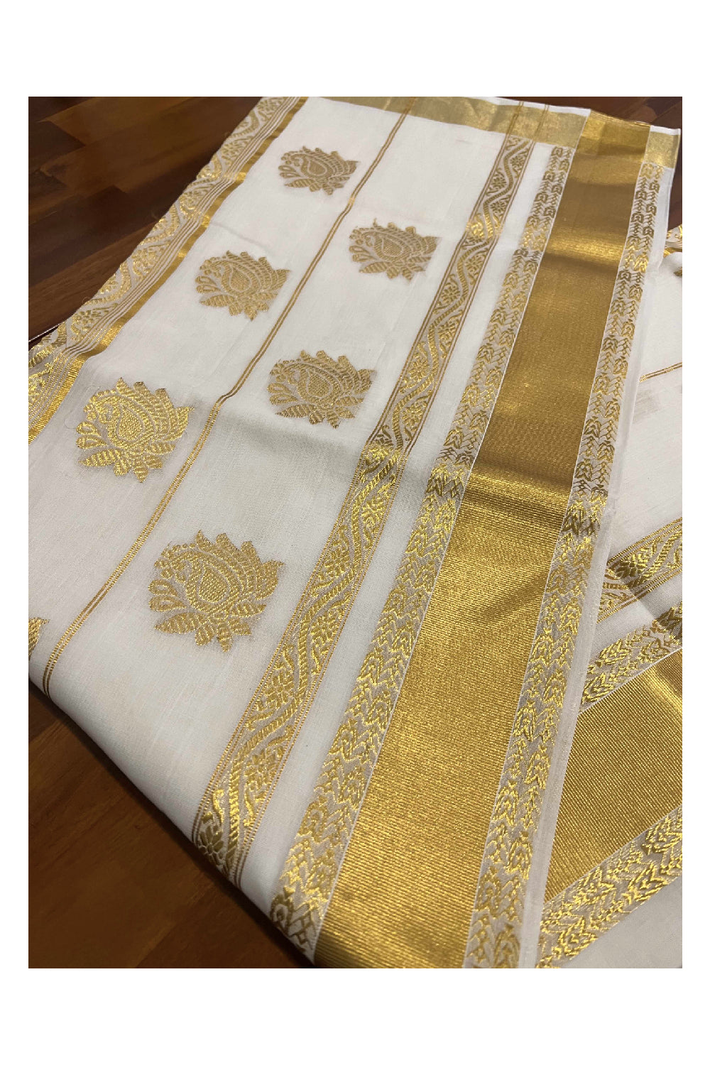 Southloom™ Original Handloom Cotton Kasavu Heavy Work Saree with Paisley Woven Design