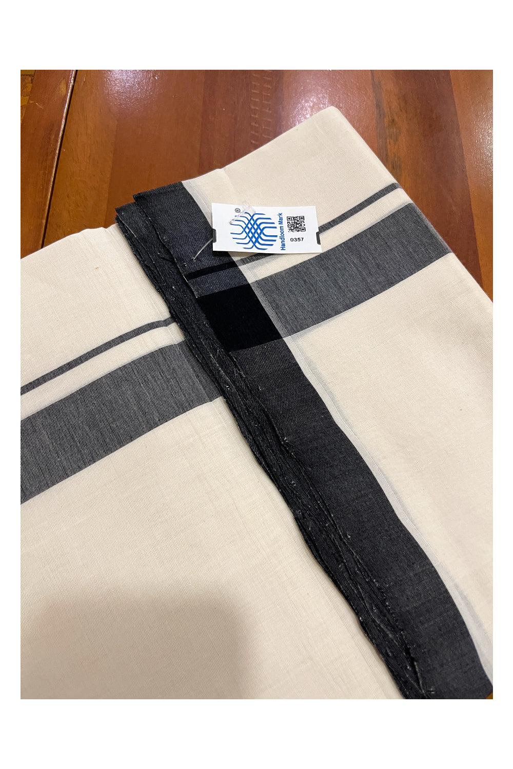 Southloom Premium Unakkupaavu Handloom Mundu with Black Border (South Indian Dhoti)