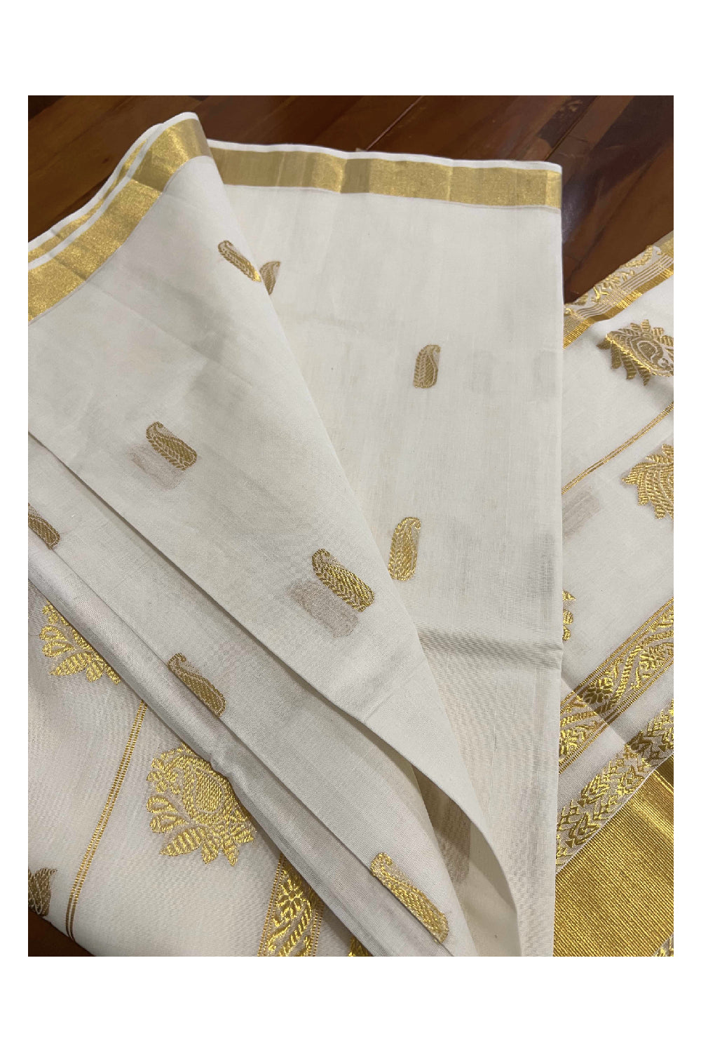 Southloom™ Original Handloom Cotton Kasavu Heavy Work Saree with Paisley Woven Design