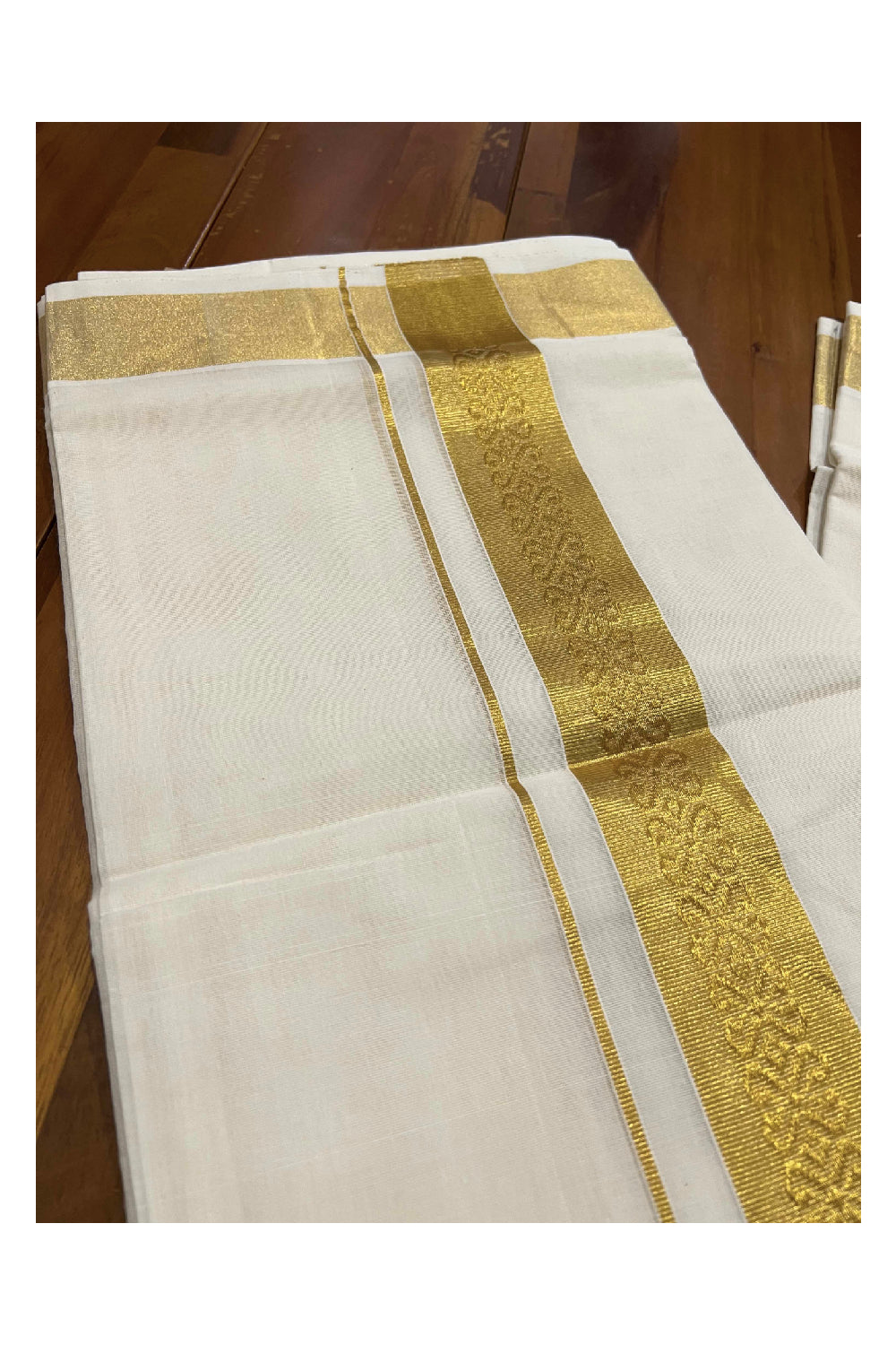 Southloom Balaramapuram Handloom Pure Cotton Wedding Mundu with Kasavu Woven Kara (South Indian Dhoti)