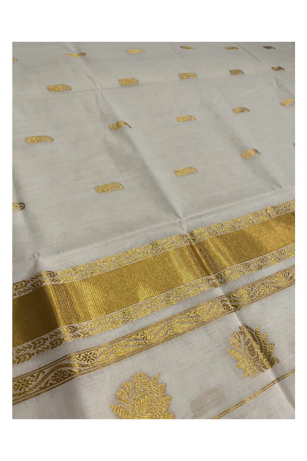 Southloom™ Original Handloom Cotton Kasavu Heavy Work Saree with Paisley Woven Design